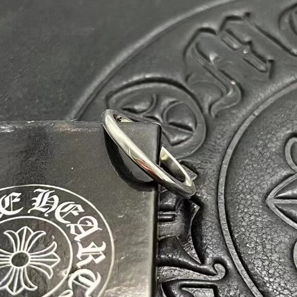 Chrome Hearts Vintage Cross Flower Ring - Picture 4 of 7